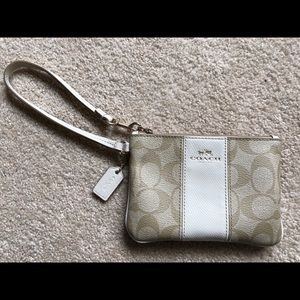 Coach Wristlet Beige